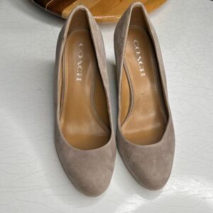 Coach Georgina Pumps in grey suede